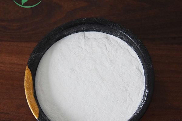 纳米氧化锌防晒喷雾：清爽不泛白，解决传统防晒粘腻难题